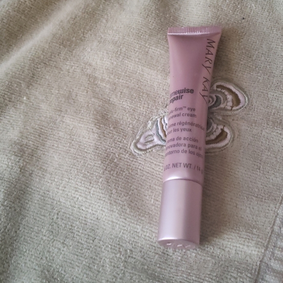 Mary Kay Other - Mary Kay Timewise Repair .5 OZ. NET WT